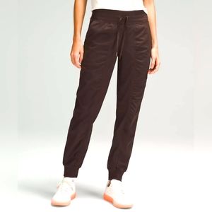 Lululemon Dance Studio Mid-Rise Jogger Full Length Espresso Size 8